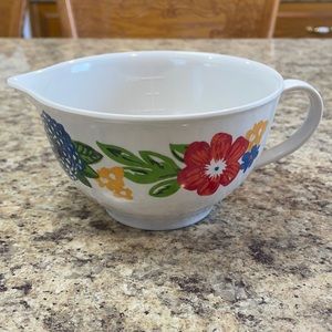 The Pioneer Woman Measuring Cup •Melamine•NWOT Holds 2 cups